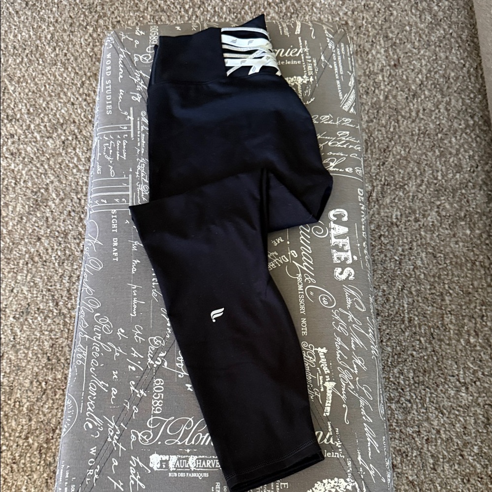 Women’s Fabletics Leggings